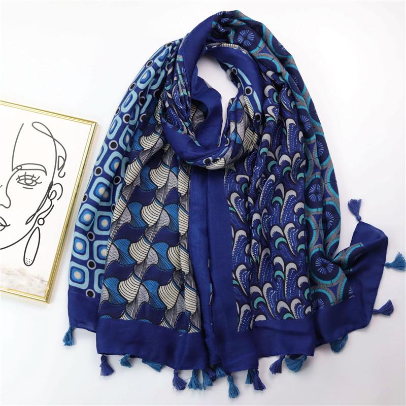Autumn Women Tassel Viscose Scarf Bohemian Floral Cotton Hijab Shawls And Wraps Foulard Echarpe Bufandas Muslim Sjaal 180*90Cm