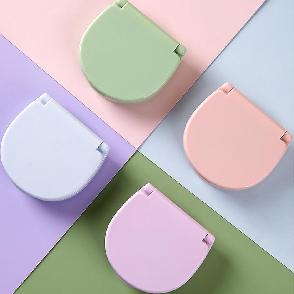 1 Stück Neuer täglicher Pillenorganisator 4 Fächer, Kleine Pillendose Tragbares Reise-Pillenetui, Mini-Pillenbehälter für Handtasche Tasche