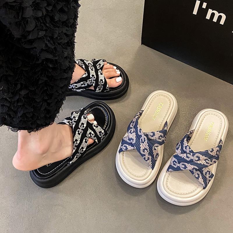 Klapki na platformie damskie letnie nowe wykwintne francuskie piękne wysokiej klasy tajskie nadmorskie sandały plażowe