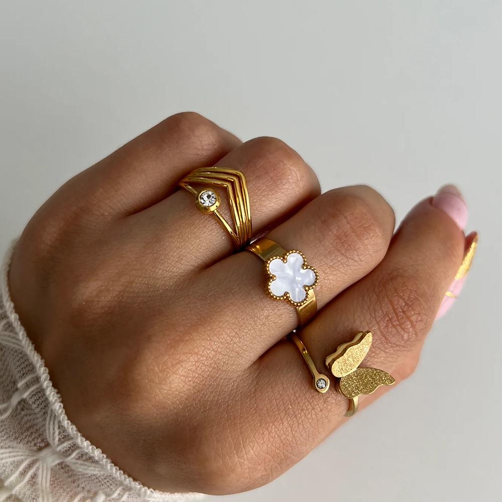 18K Gold-Plated Four-Leaf Clover Titanium Steel Ring for Women