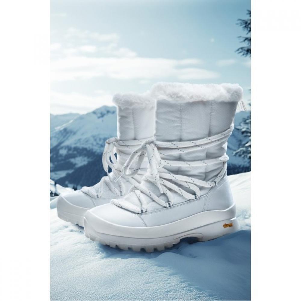 

Kolon SportS Women S Winter bootS Fe3ax24880whx white/240