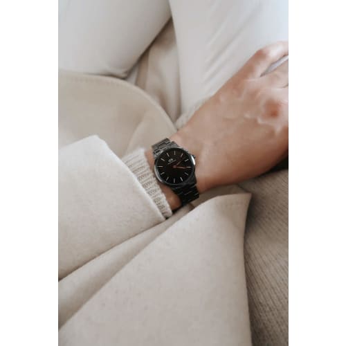 [Official Shop/2-Year Warranty/Official Import] Daniel Wellington DW Women's Iconic Link Ceramic 32mm Watch, Stylish Brand, Ceramic, Black and Silver,