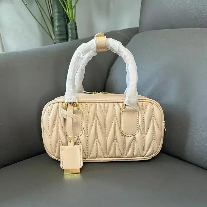 Light Luxury Women's Handbag Leather Sewn Print Multi-functional Makeup Bag