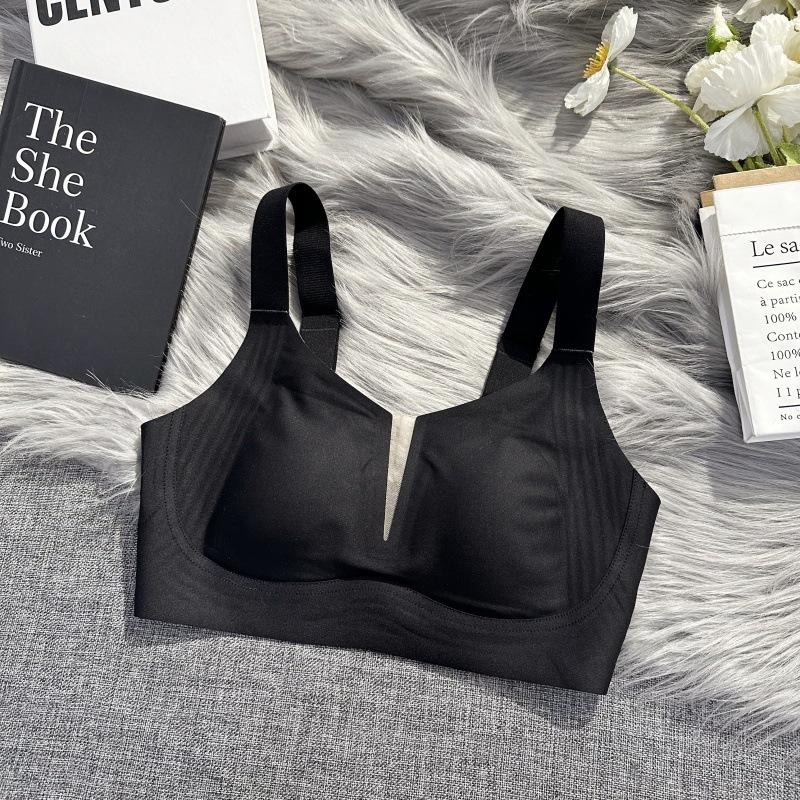 

Invisible Bra Women s Thin Underwear Women s Gathering Bra Breast Retraction Anti-sagging Rabbit Ear Cup Adjustable Bra Push Up Bra M чёрный