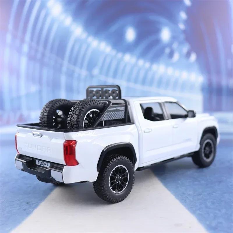 1:24 Toyota Tundra Pickup Off-road Vehicle Diecast Metal Alloy Model Car Sound Light Pull Back Collection Kids Toy Gifts A591