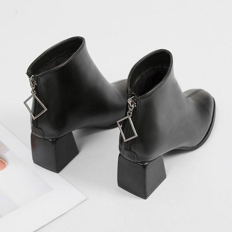Martin Boots Women's Short Boots Autumn and Winter High Heel Coarse Heel Leather Large Size Women's Shoes