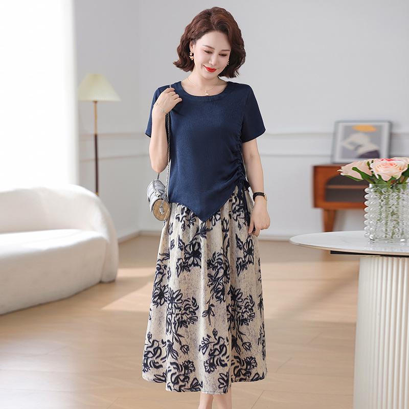 

Summer Two-Piece Set for Mature Women: Stylish Short-Sleeve Top and Skirt Dress XL [Recommended 80-95 lbs]