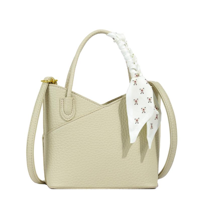 

Модная текстурная простая сумка-мессенджер на плечо большой вместимости женская 2025 весна новая универсальная сумка-ведро тренд