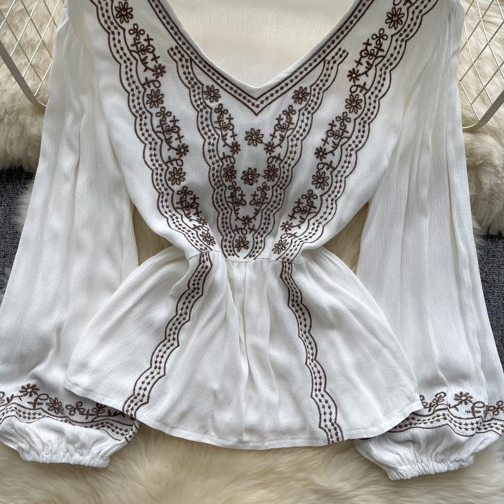 Floral Embroidery Spring Loose Blouse Elegant Bohemian Design Long Sleeve Ladies Fashion  Summer Casual Shirt