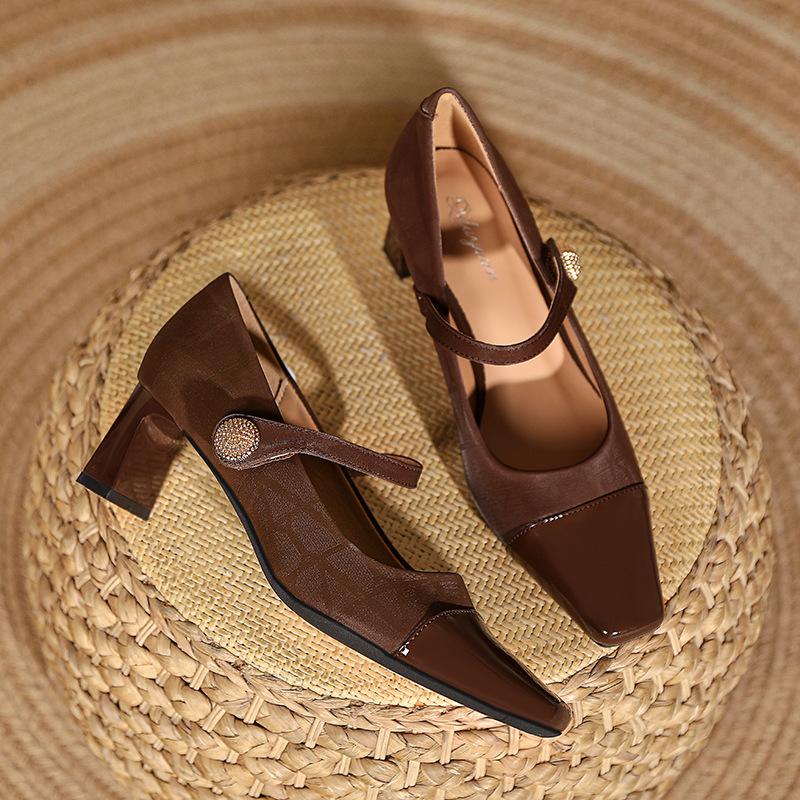 

Туфли на высоком толстом каблуке с квадратным носком, одинарные туфли, женский средний каблук, весна-осень, новые комбинированные, с ремешком через подъем, туфли Мэри Джейн 40 коричневый