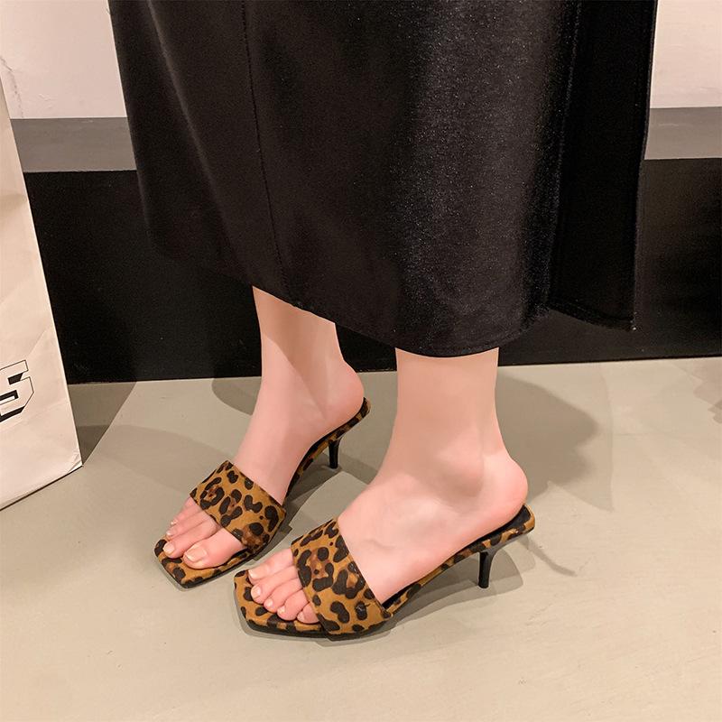 Wind One-word High-heeled Slippers 2025 Summer New Fashion Leopard Print Fine Heel Square Head Cool Slippers