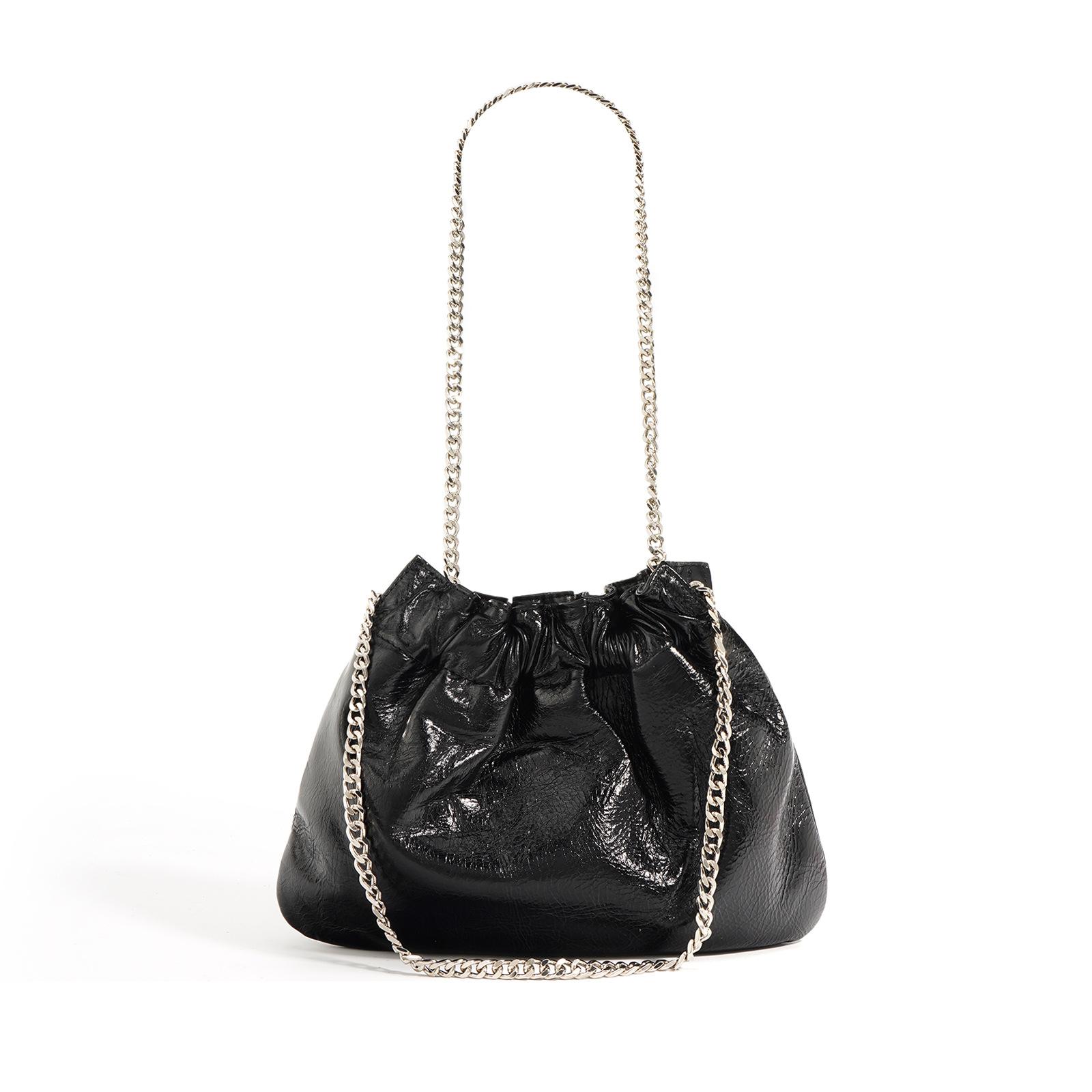 

Нишевый дизайн ретро цепочка плиссированная сумка-облако премиальное ощущение масляный воск кожа сумка под мышкой простая сумка-мессенджер женская чёрный