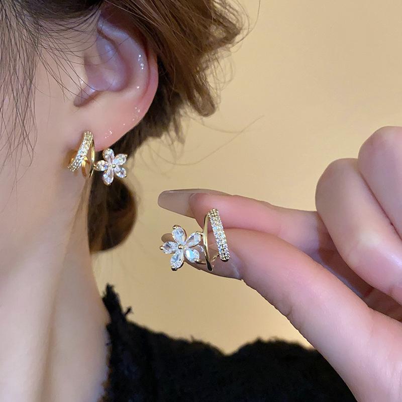 Eco-Friendly Sweet Zirconia Flower C-Shaped Silver Stud Earrings - High-End Luxury, Feminine Style for Women