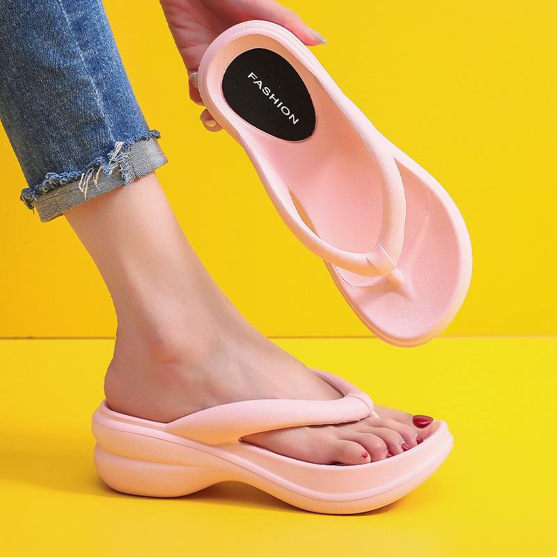 Fashion 2025 New Beach Flip Flops Women's Sandals 6cm Platform Soft EVA Girls High Heel Slides Light Weight Ladies Fashion Slippers