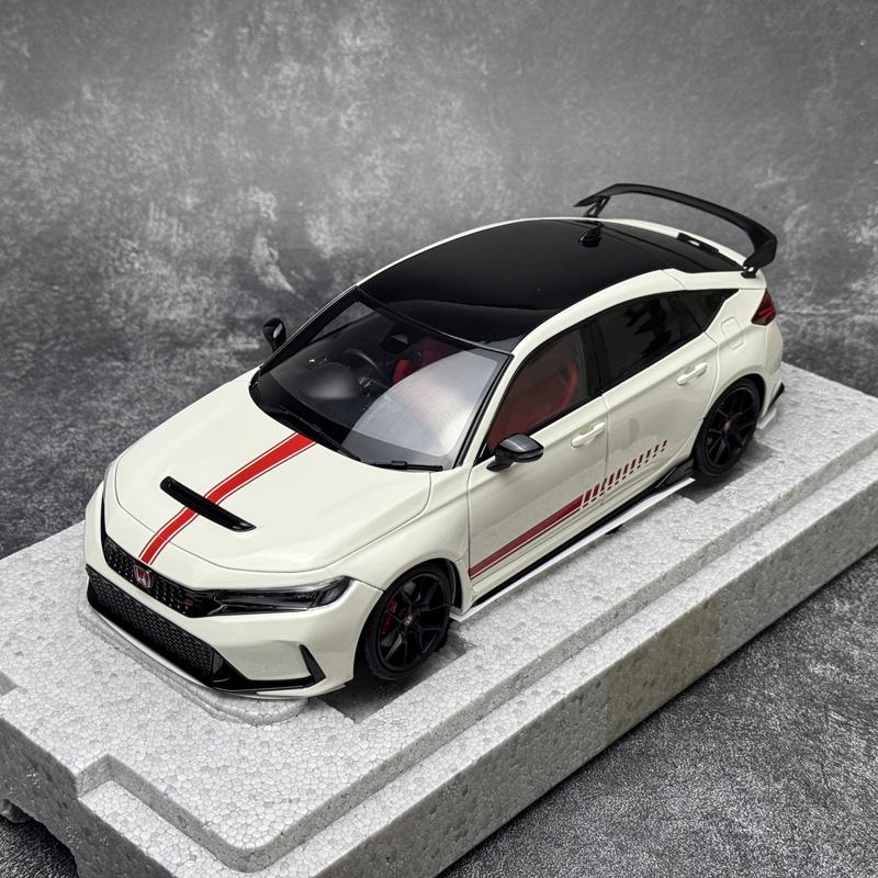 

MOTORHELIX 1/18 Honda Civic TYPE R (FL5) HKS Livery/Ultimate Edition Collector s Model Car static decoration collection