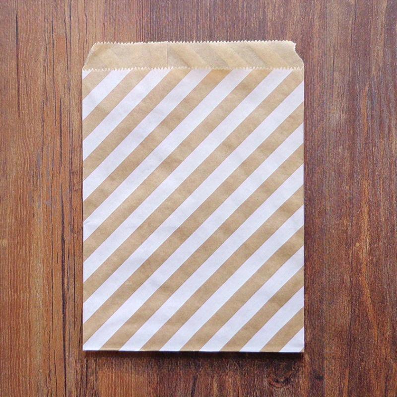 25st Vågprickiga Kraftpappersgodis- och Kexpåsar Förpackningspåse Popcornpåse Födelsedagsinslagningstillbehör Bakverktyg