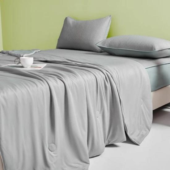 New Summer Quilt Single Piece Soft And Comfortable Air Conditioner For Student Dormitory Machine Washable Thin Quilt