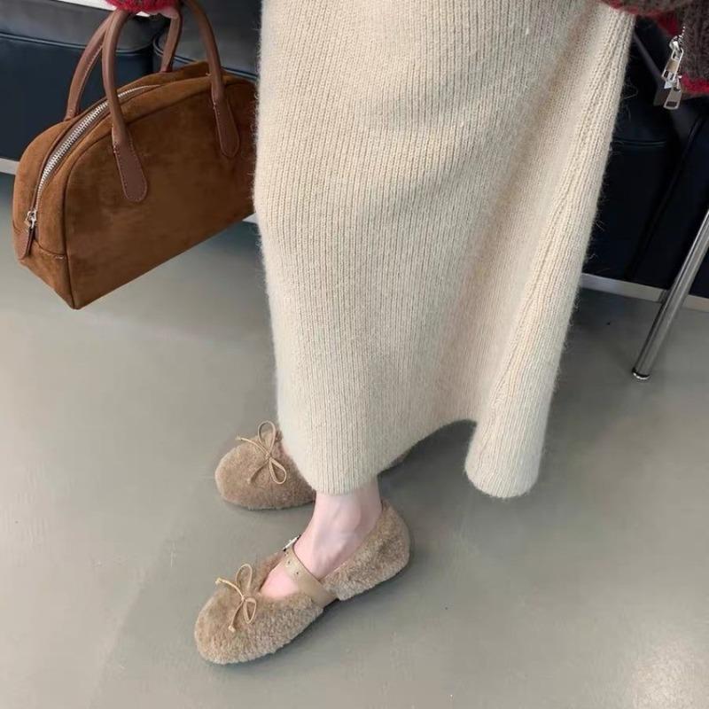 New Women's Shoes Woman Flats Low Heels Casual Female Sneakers Slip-on Loafers Fur Round Toe Shallow Mouth Boat Slip On Winter