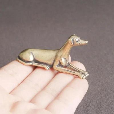 Figurines de chien de chasse couché vintage en laiton, ornement de bureau, statue d'animal porte-bonheur du zodiaque, thé, animal de compagnie, décoration de la maison, accessoires artisanaux