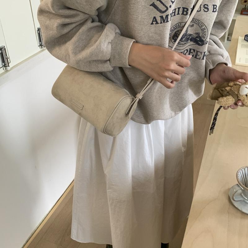 Autumn and winter high-end niche armpit bag new large-capacity pillow bag fashion matte messenger bag