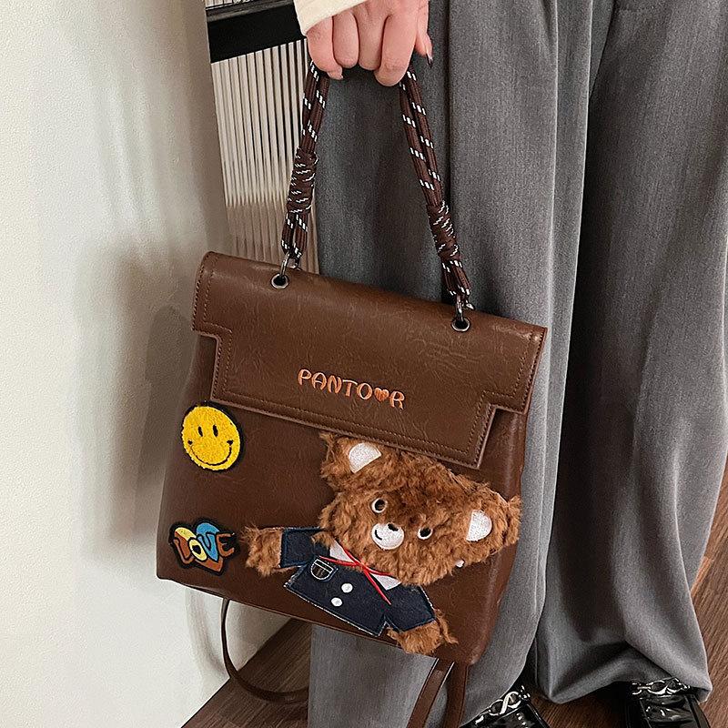 American Retro College Style Embroidered Badge Backpack Women's 2025 New Large-capacity Trend Bear Briefcase