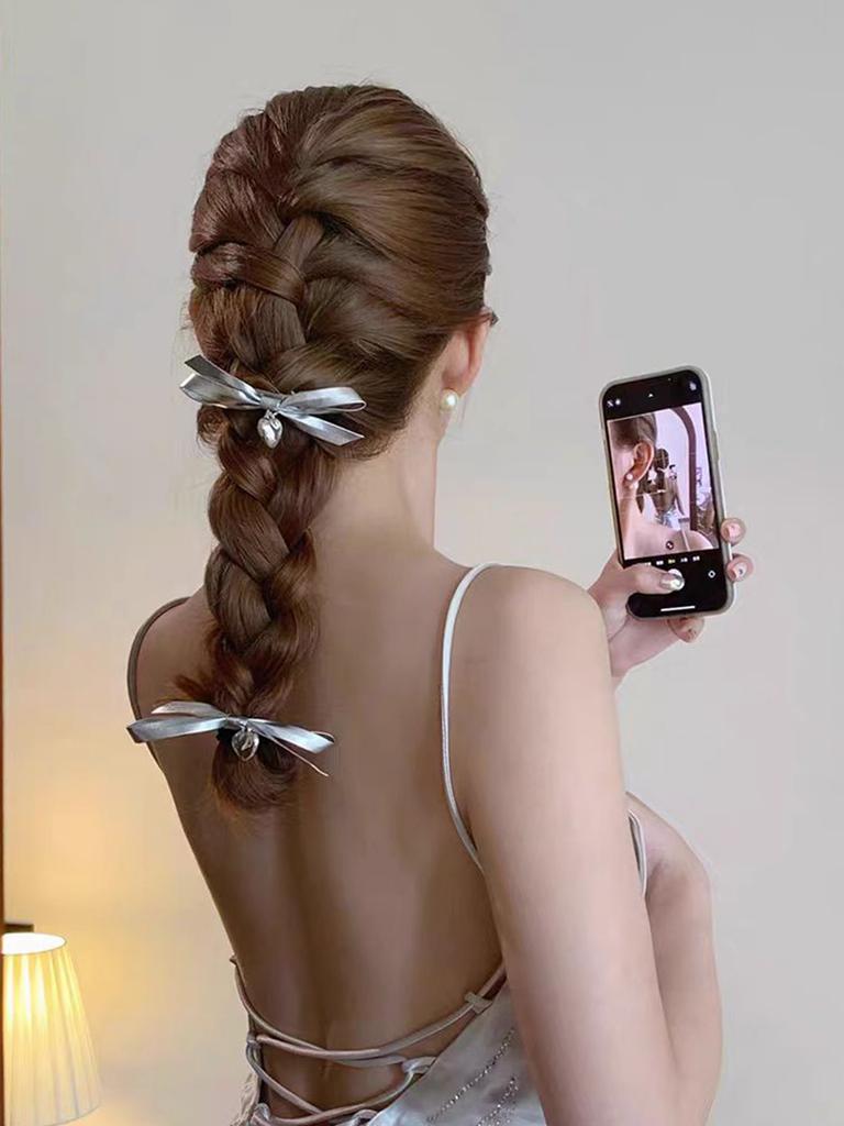1Pcs Silver Y2K Bow Tie Hair Pins for Long Hair,Non Slip Bow Hair Accessories Silver Metal Hair Clips for Girls Women