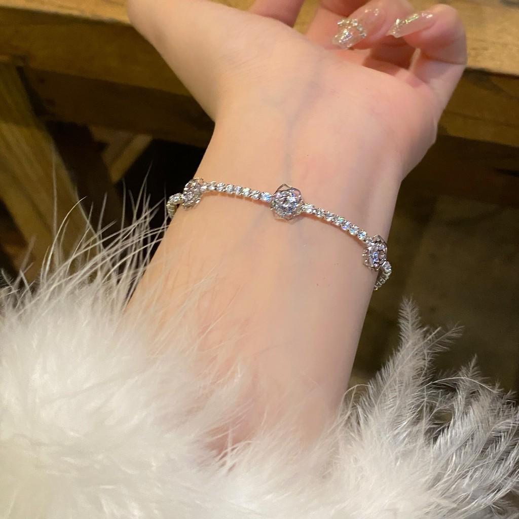 Fashionable Zircon Floral Bracelet In Gold Silver For Womens Casual And Formal Outfits