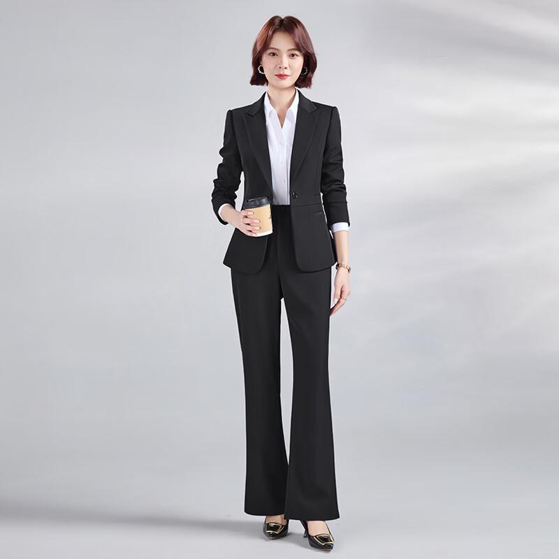

Женский профессиональный костюм с расклешенными брюками L