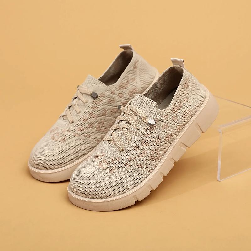 Processing and Customization of New Leopard Print Old Beijing Cloth Shoes, Women's Casual Soft Sole, Comfortable and Breathable, Versatile, Casual O