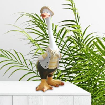 Resin Duck Garden Statue Desktop Ornaments Cartoon Duck Landscaping Statue Handicrafts Waterproof Home Decor for Courtyard Porch