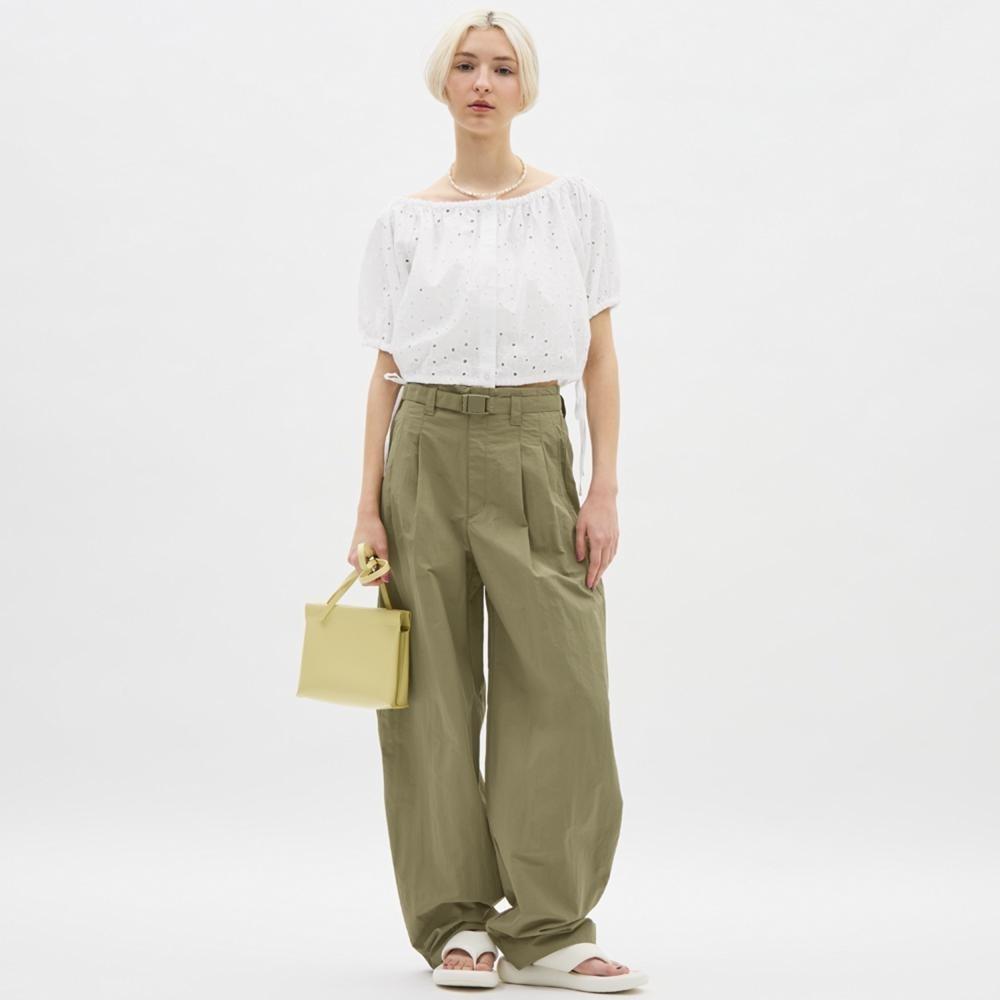

Брюки-коконы Gu By Uniqlo Tech Tac A+ec 31 BEIGE/XS