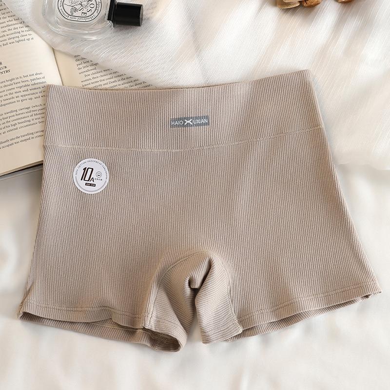 New medium and high waist abraded threaded pure cotton underwear with buttocks and no buttocks. Girls' triangle shorts autumn and winter