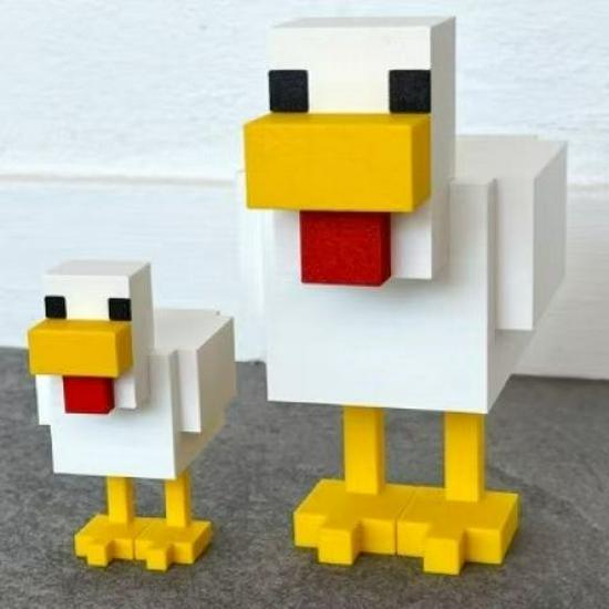 3D Pixel-Style Minecraft Chick Figure: Game-Themed Desktop Ornament