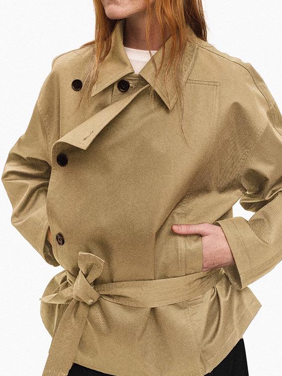 American Short Lapel Trench Coat: High-End Waist-Defining Double-Breasted Loose Long Sleeve Jacket for Women