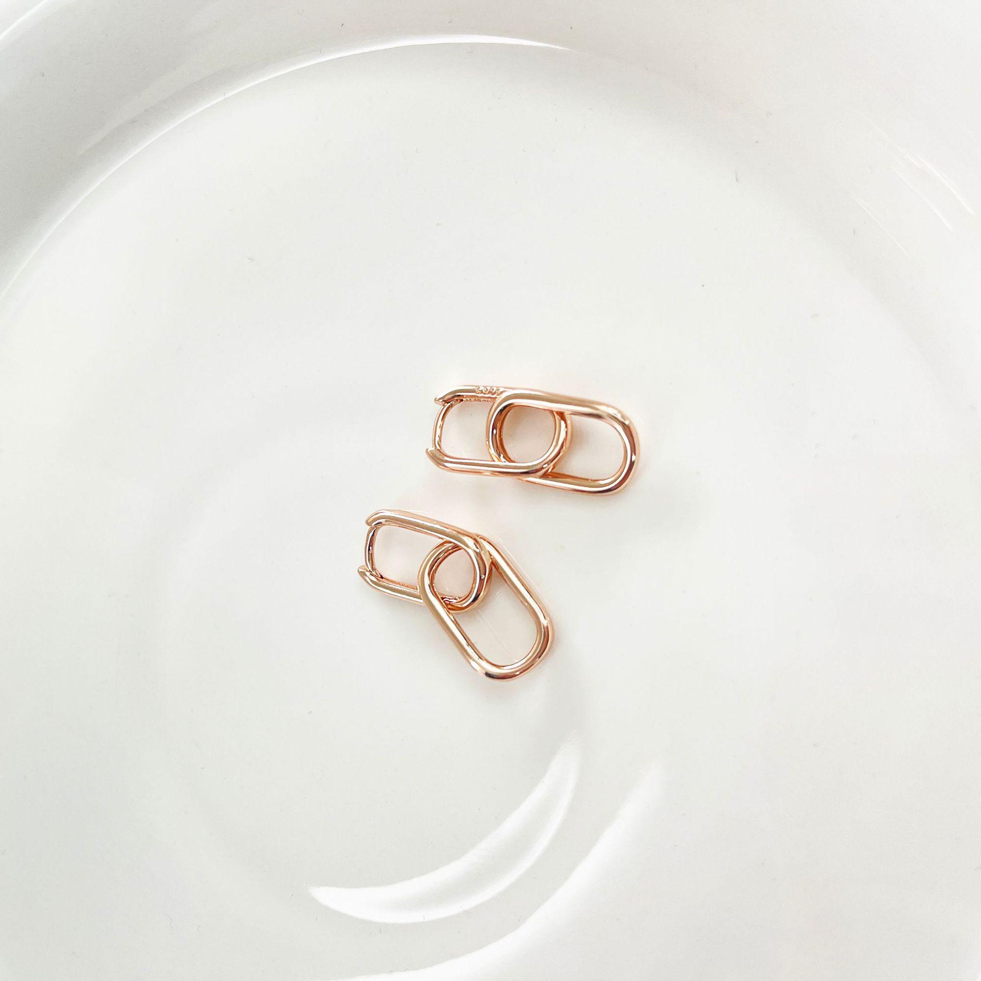 

Geometric Oval Ear Cuffs: Niche Design, Advanced Metal Style Earrings for Women