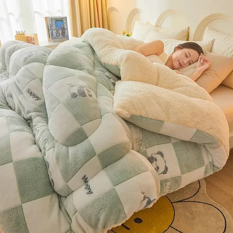 Snowflake Velvet Comforter Fine And Delicate Lamb Wool Quilt Core Dormitory Adults And Children Machine Washable Thick Blankets