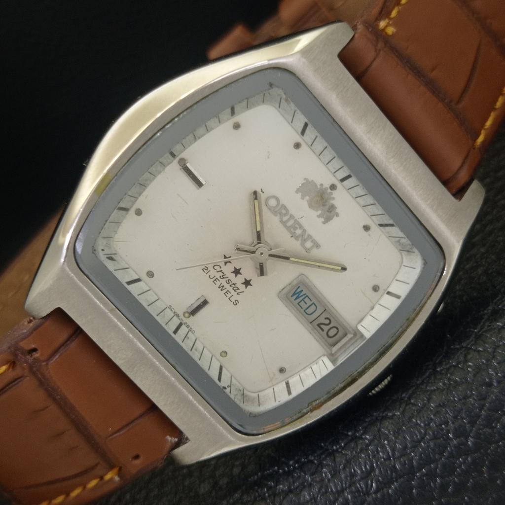 

VINTAGE ORIENT CRYSTAL AUTOMATIC 46941 JAPAN MENS ORIGINAL DIAL WATCH a703435-1 R213c-a703435