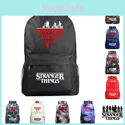 Mochila Elegante y de Moda A102 Estampado de Dibujos Animados Stranger Things Perfecta Para Estudiantes y Viajes Casuales Personajes)