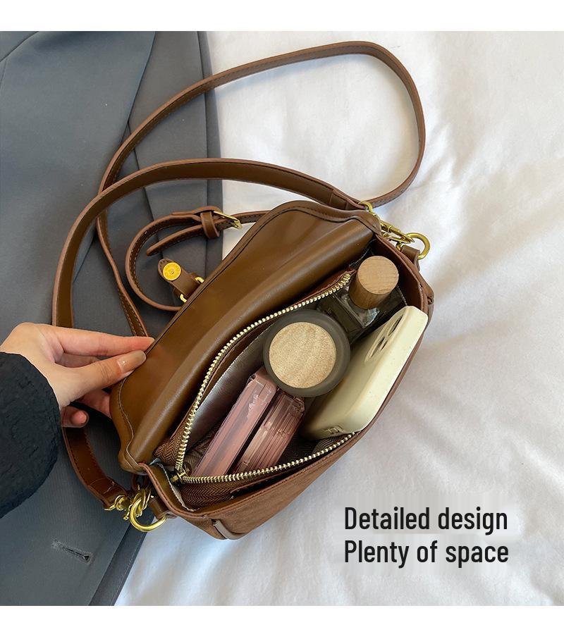 2024 Trendy Crossbody Women's Bag: Versatile Small Square Design