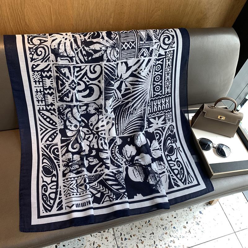 Famous Style Thin Headscarf French Retro Large Square Scarf Women'S Spring And Autumn Versatile Design Scarf Large Shawl Silk Scarf Scarf