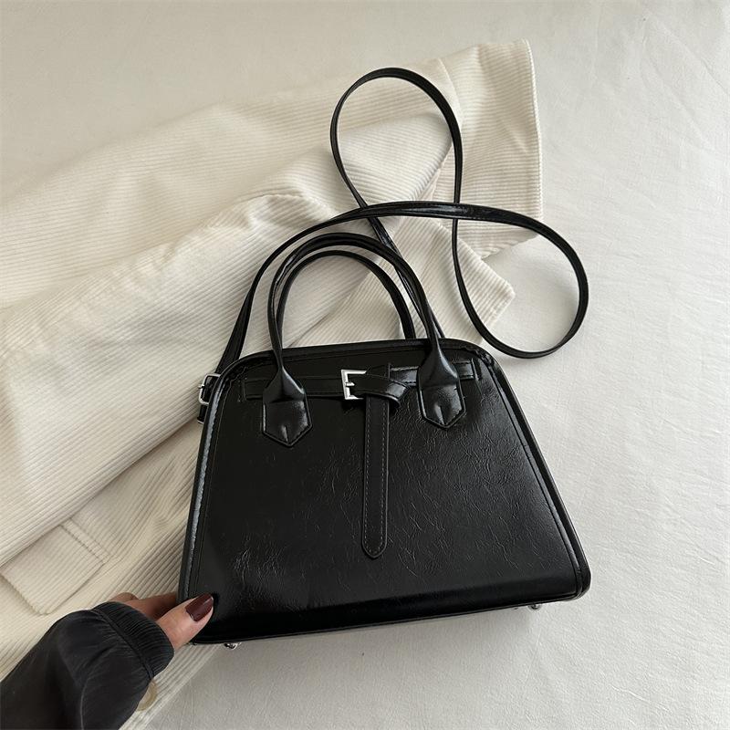 Retro Trend Small Square Bag Women's 2025 New Large-capacity Fashion Shoulder Bag Versatile Messenger Bag Shell Bag