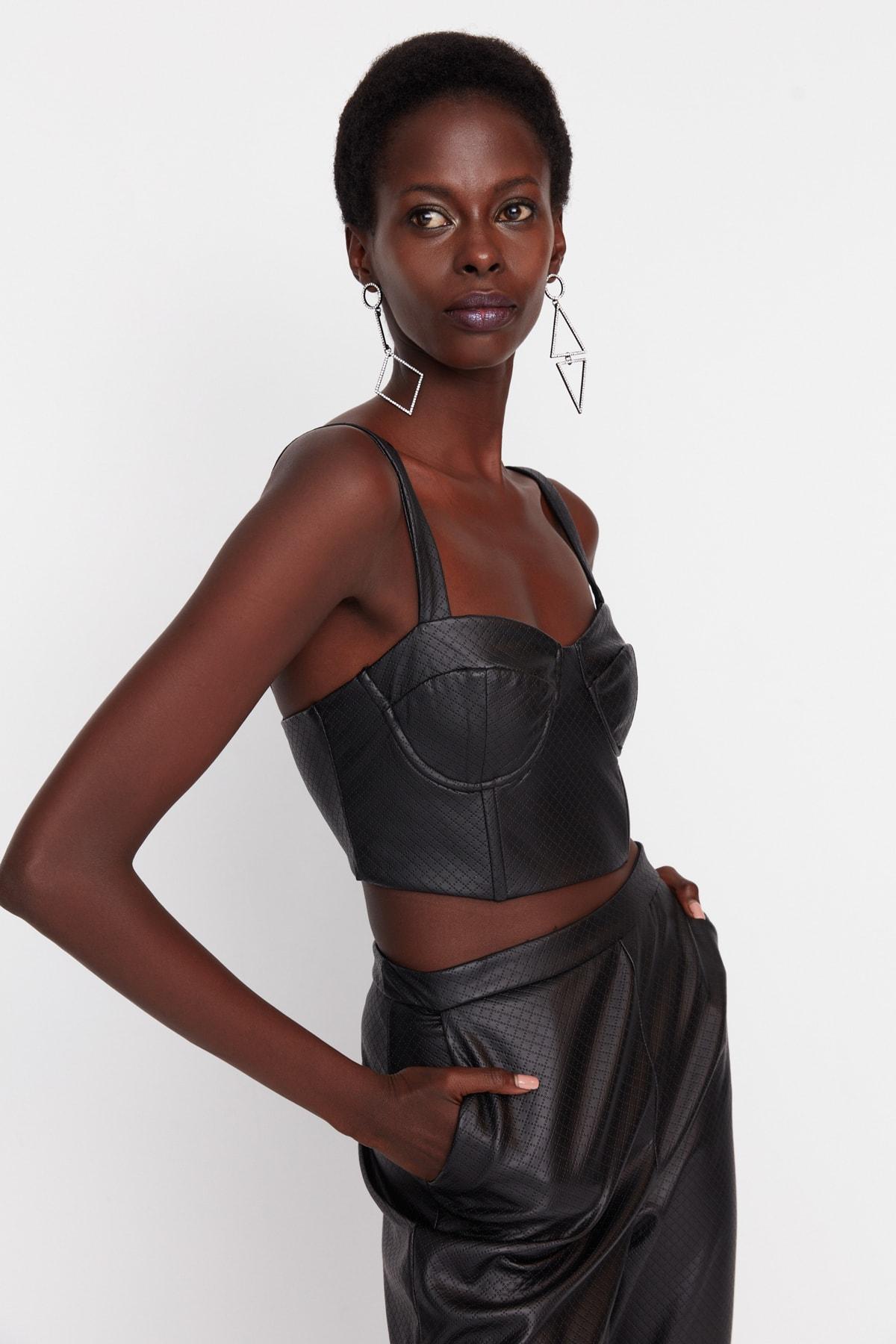 

Укороченный топ - Черный - Однотонный