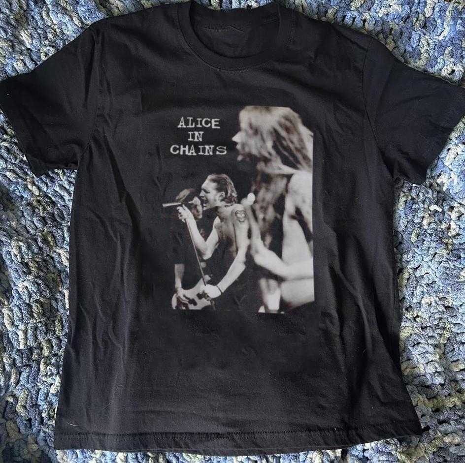 

Alice In Chains Live in Concert Black and White T-shirt size S-5XL Unisex T-Shirt M