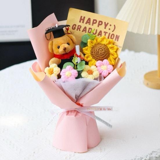 Buchet de Flori Croșetate pentru Absolvire Flori Croșetate Handmade Buchet de Floarea Soarelui cu Păpușă Drăguță Cadou de Absolvire pentru Băieți Fete