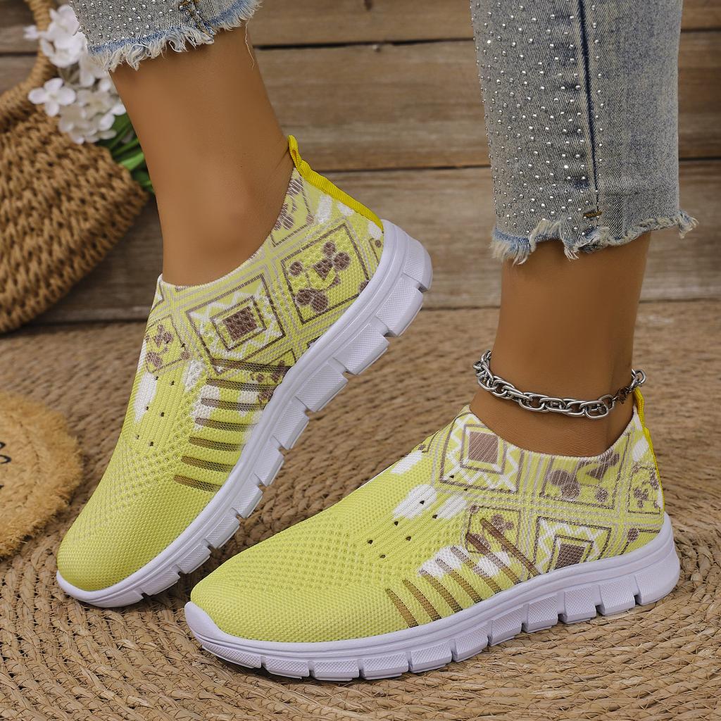 2025 autumn new foreign trade large size women's shoes breathable fly-woven shoes round head European and American casual fashion single shoes women