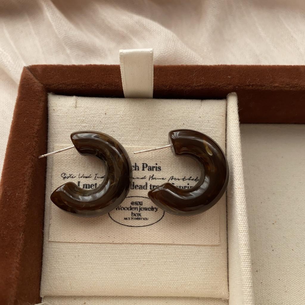 Simple Semicircular Earrings, Earrings, Retro Resin, Personalized Niche, Unique Design, High-End Earrings, Light Luxury