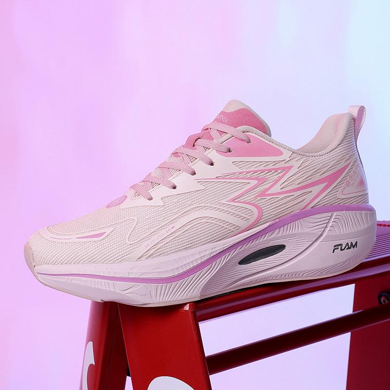 2025 nowe latające buty do biegania z trójwłóknowego włókna z amortyzacją, buty do biegania o wysokiej wartości technologicznej dla młodych par, do wyścigów maratońskich
