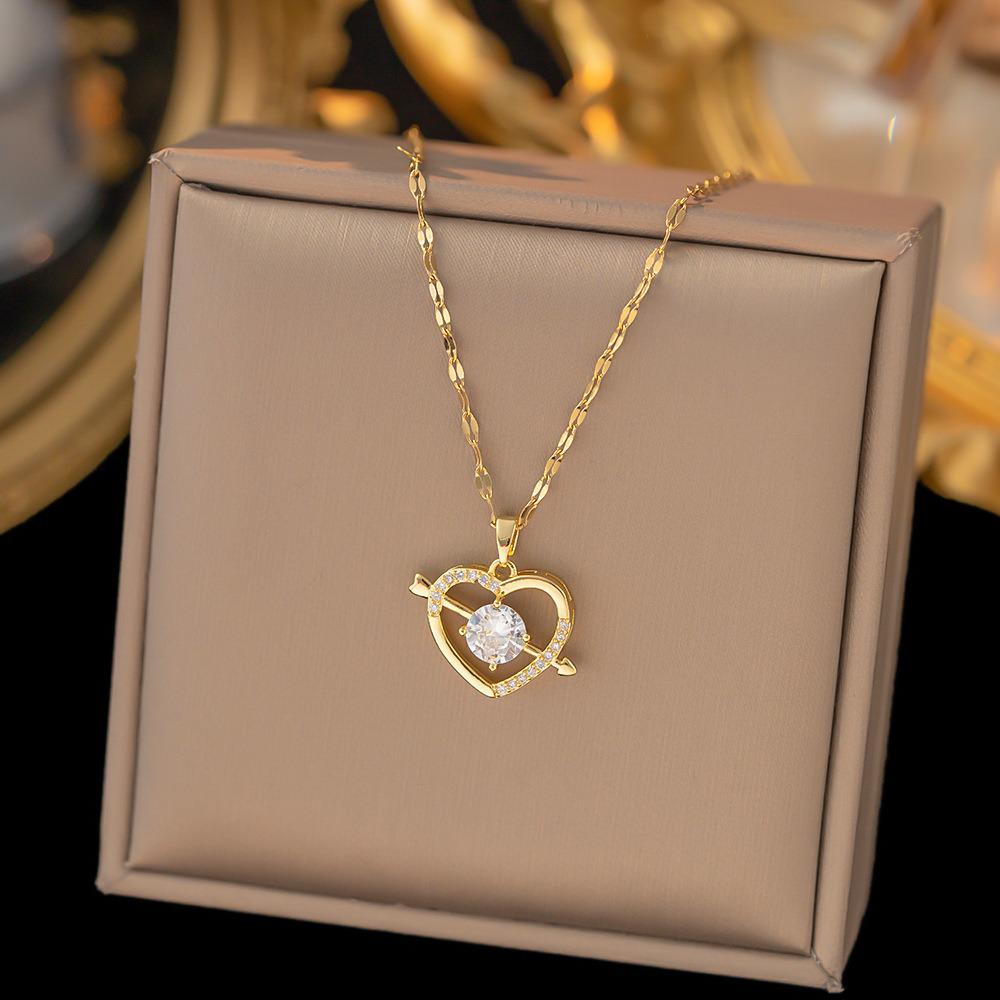 Titanium Steel Non-Fading Necklace: Elegant, Summer-Ready Clavicle Jewelry for Women