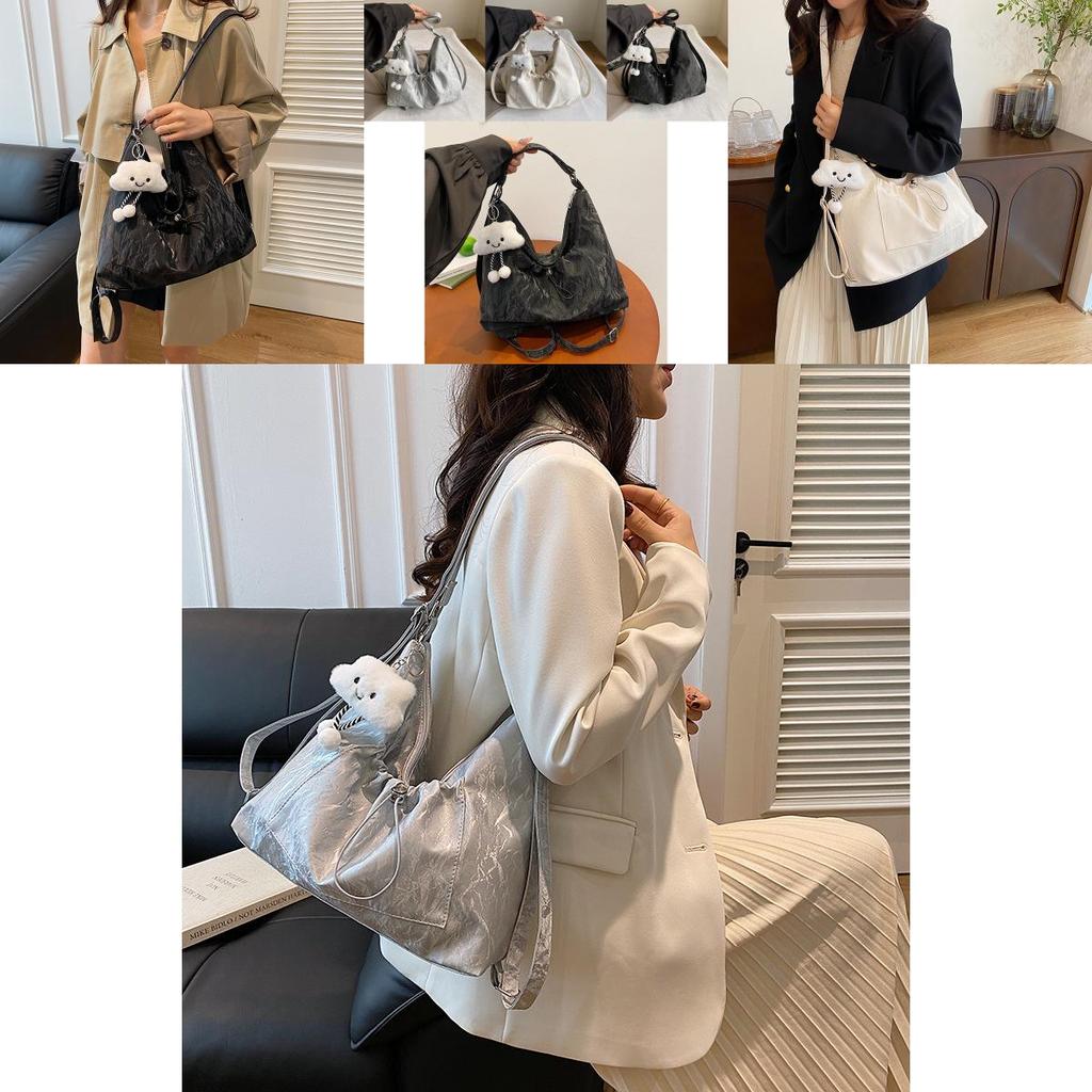 Stylish Large Capacity Tote Bag For Women In Fashionable Solid Colors Perfect For Everyday Use