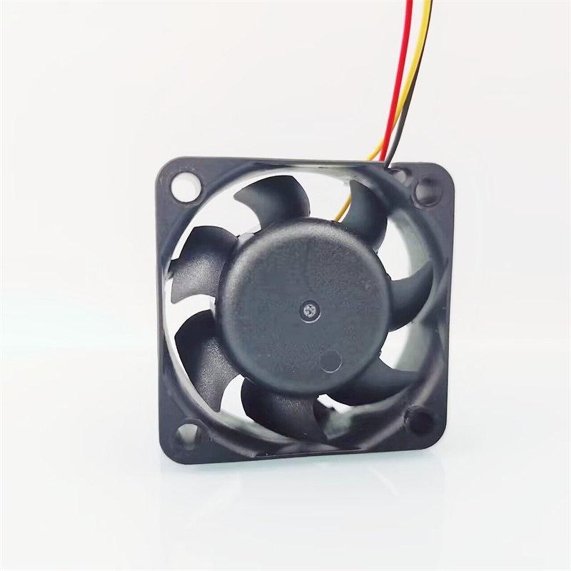 High Airflow 4015 Copper Fan 4CM, Medium Tube, Large Double Ball Bearing, 12V 0.15A PWM